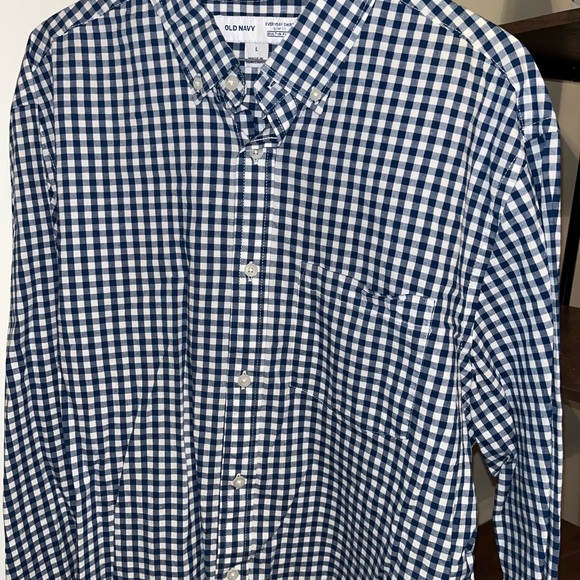 old navy mens button down - Picture 2 of 4